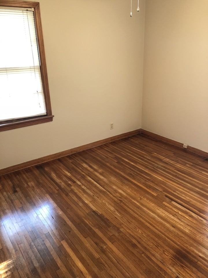 1819 Roanoke St - Photo 3 of 9