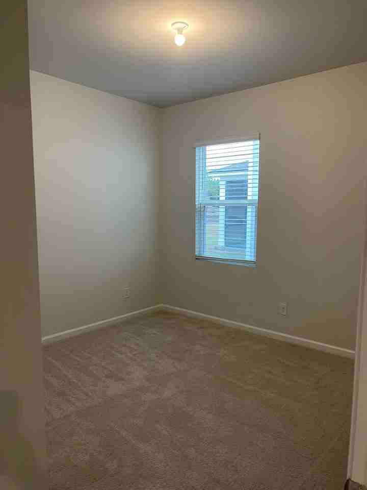 828 Longleaf Dr - Photo 6 of 23