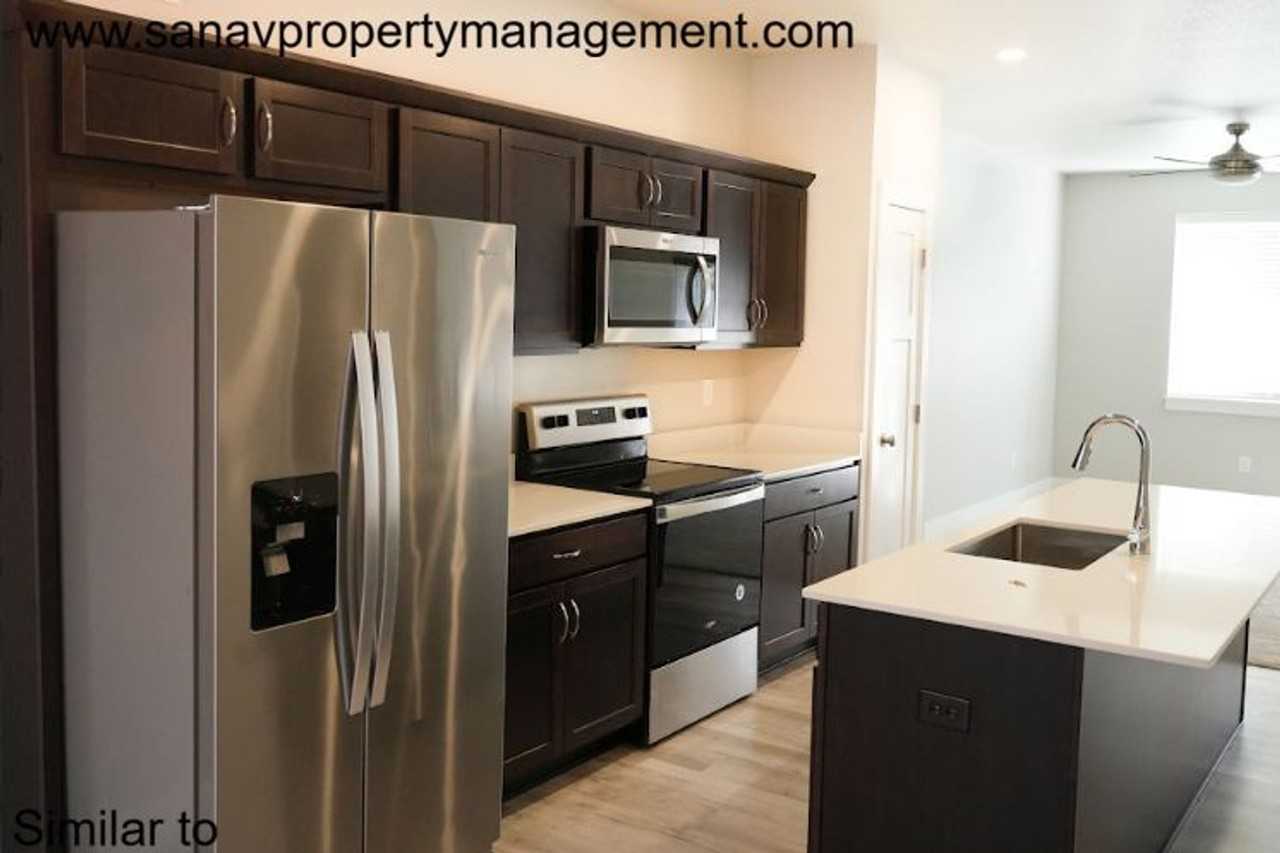 1404 Ne Polk Dr - Photo 5 of 21