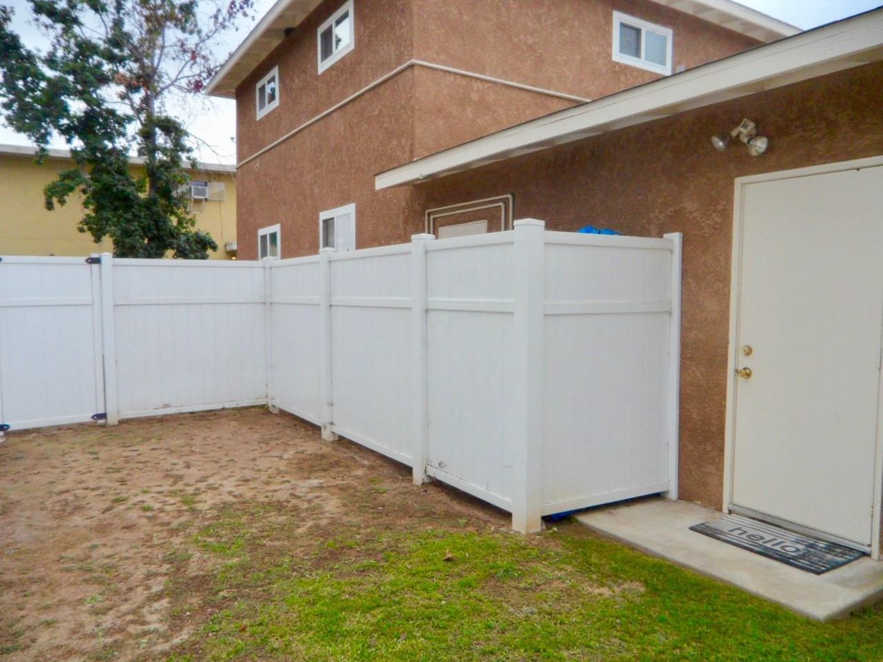 6083 Severin Dr - Photo 5 of 7