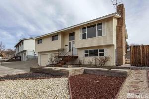 featured image of 3686 4th St