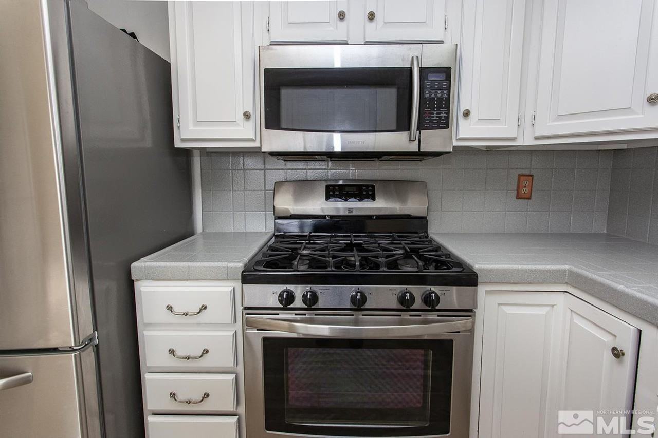 3686 4th St - Photo 7 of 23