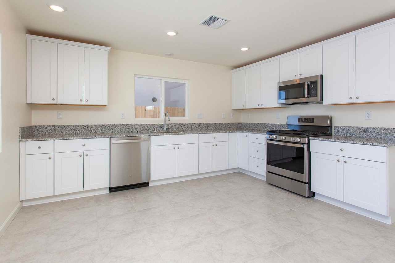 8981 Quail Falls Dr - Photo 6 of 35