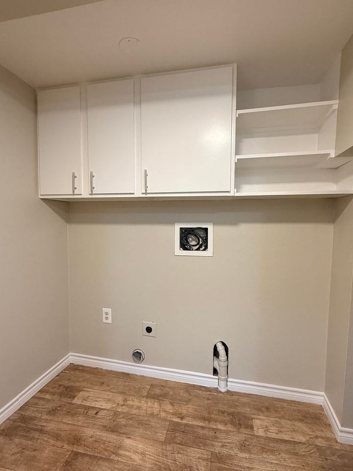 2304 Avenue K - Photo 7 of 16