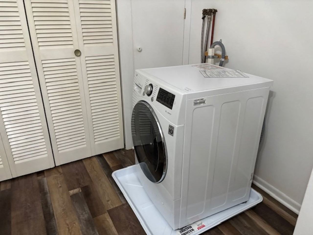 106 E Jefferson St - Photo 5 of 6