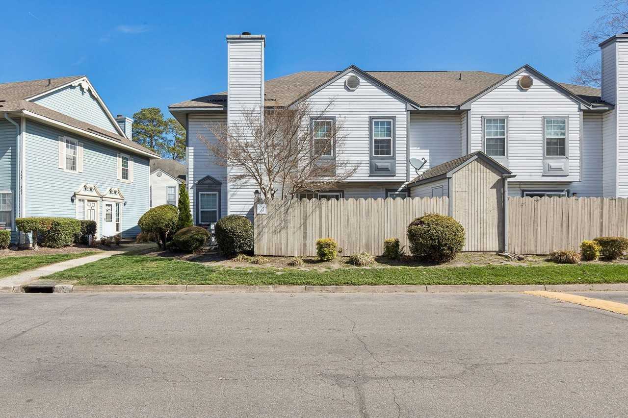 285 Ferdinand Cir - Photo 3 of 27