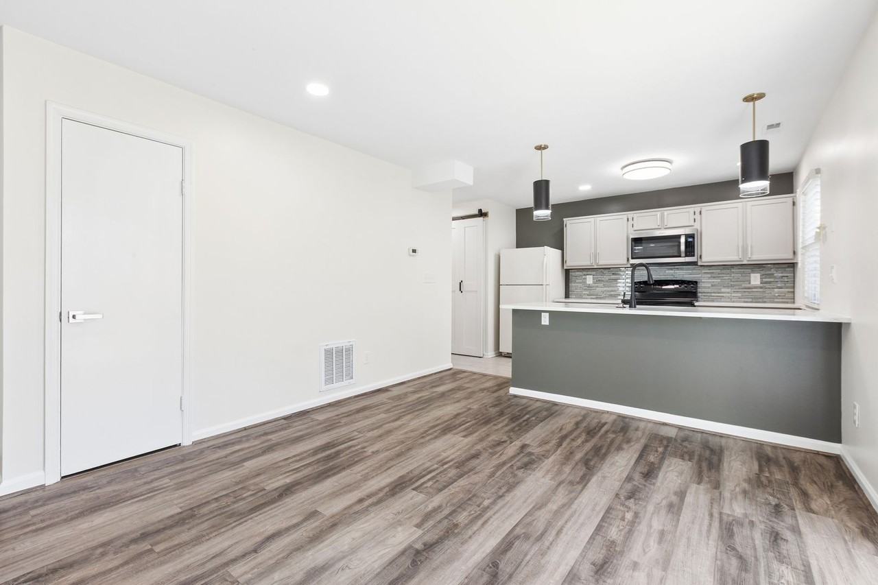 285 Ferdinand Cir - Photo 6 of 27