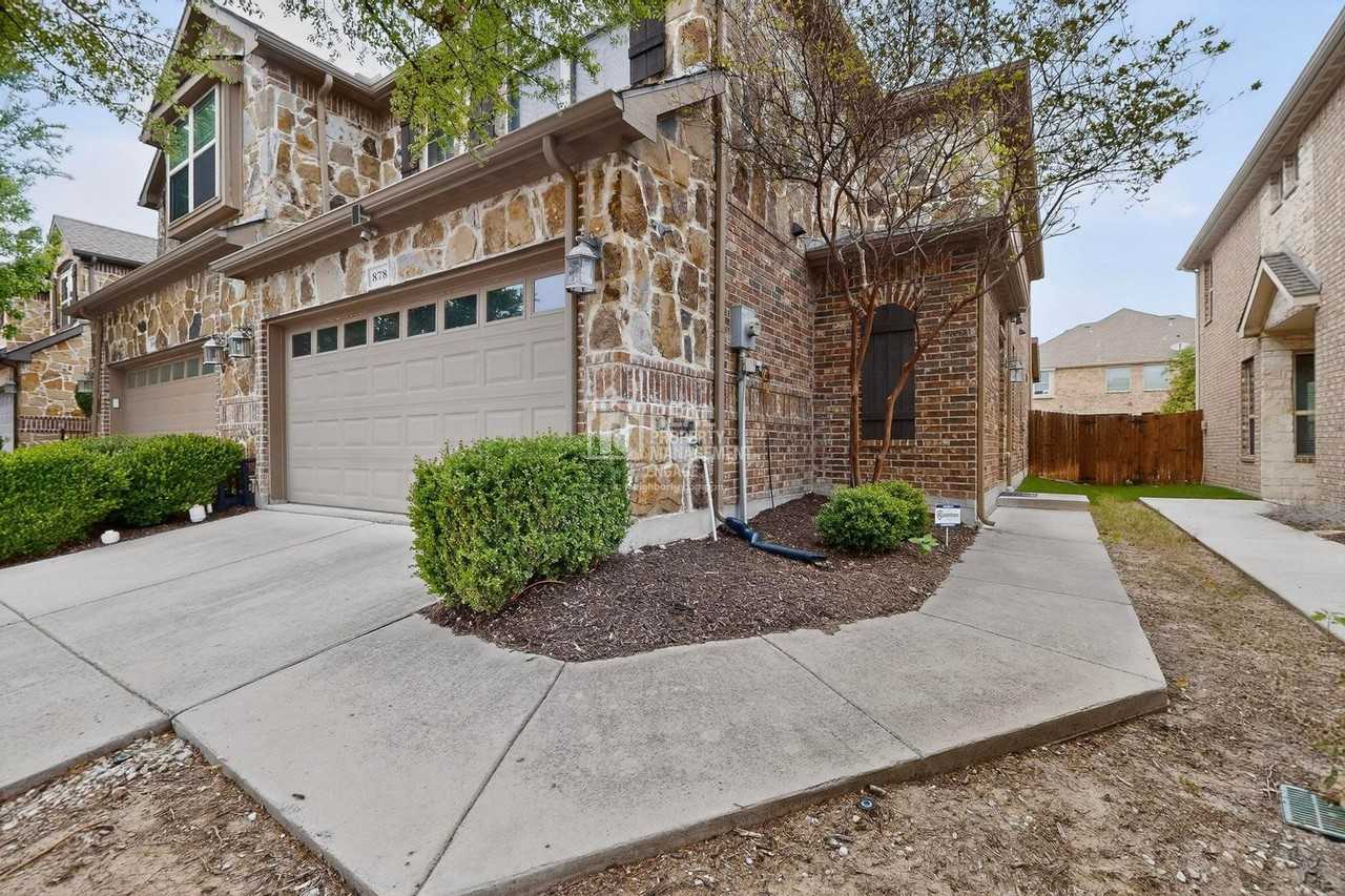 878 Vaquero St - Photo 6 of 49