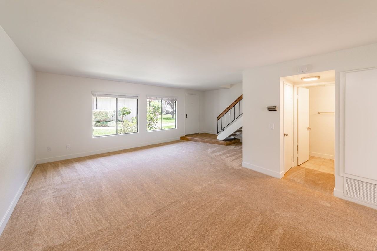 3114 Via Merde - Photo 2 of 50