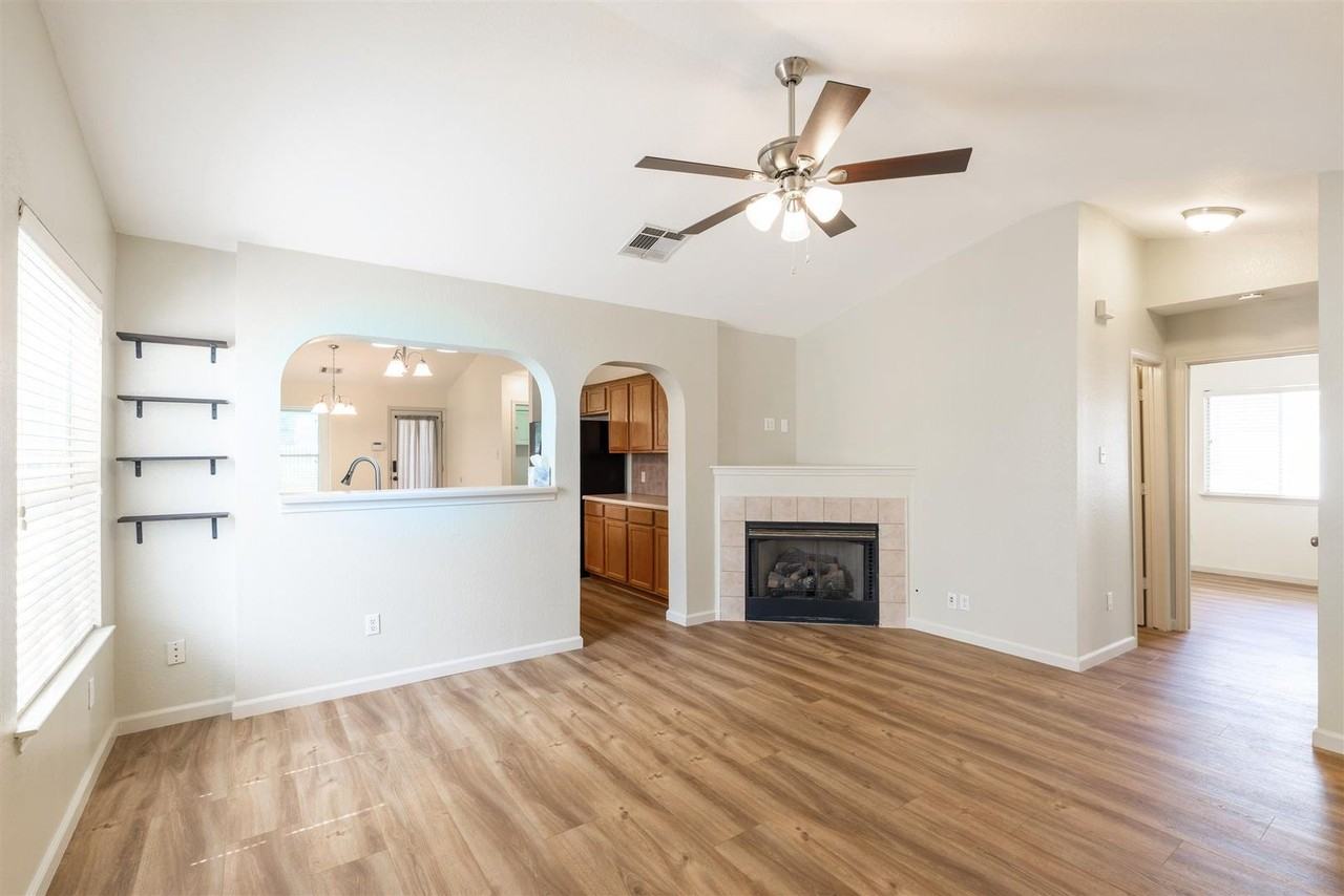 5911 Steiner - Photo 6 of 23