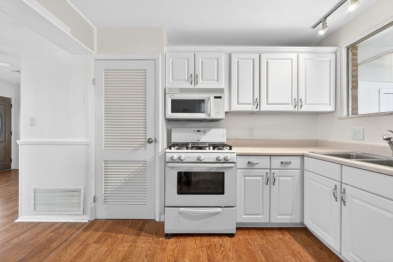 5300 Wyandot Pl - Photo 6 of 16