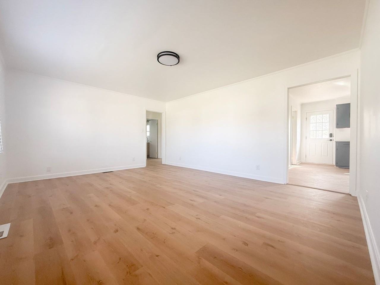 125 Woodland St - Photo 2 of 26