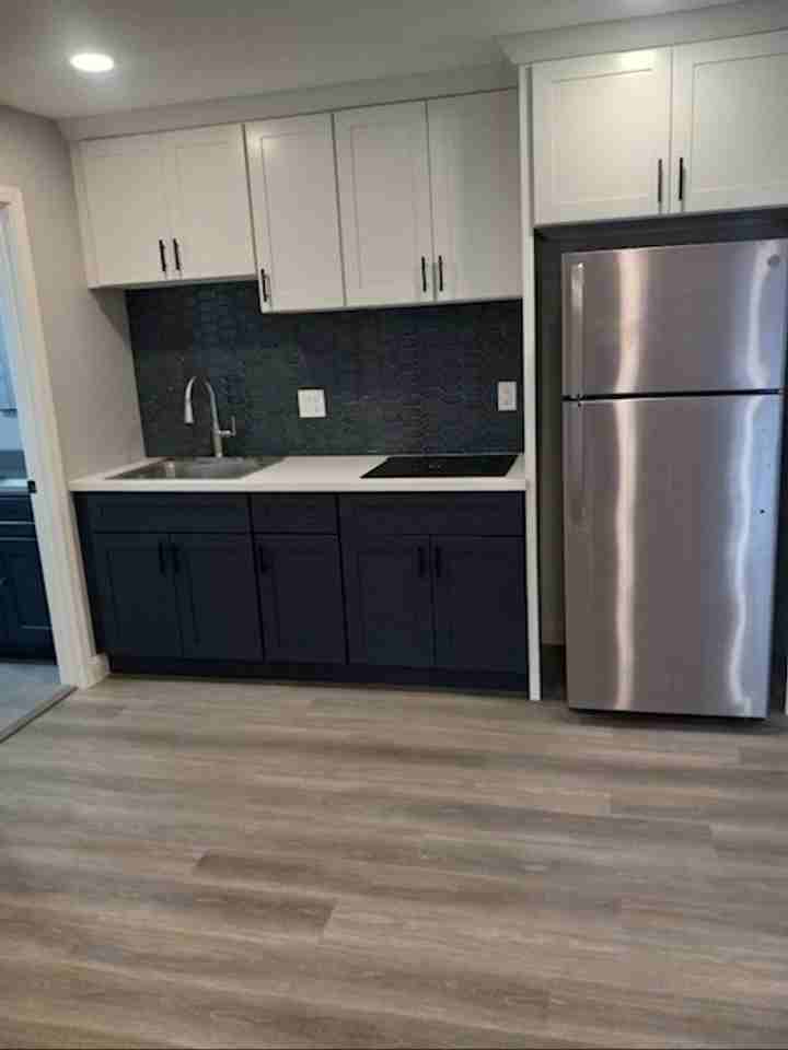 1225 Aspen Dr - Photo 3 of 7