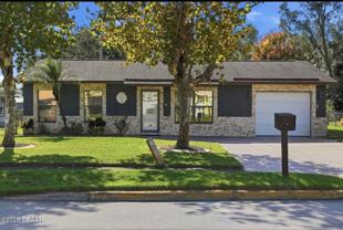 932 Lora St - Photo 1 of 1