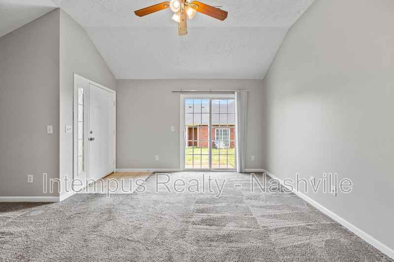 553 Rose Cottage Cir - Photo 2 of 26