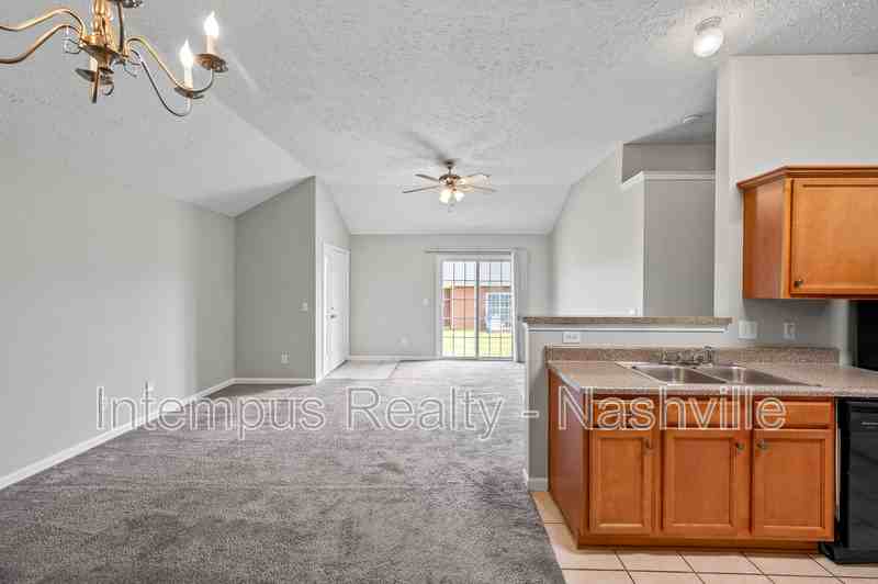 553 Rose Cottage Cir - Photo 6 of 26