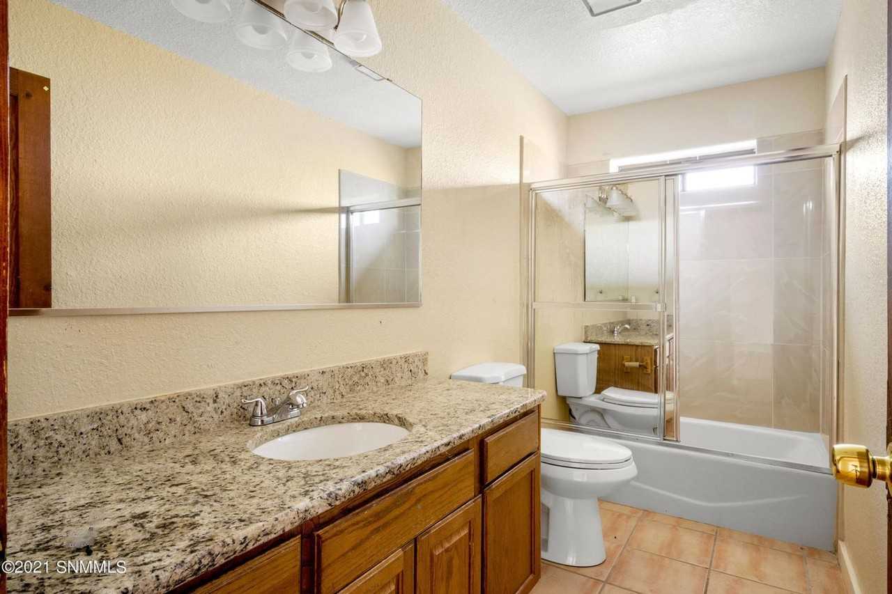 3350 Longview Ln - Photo 4 of 9