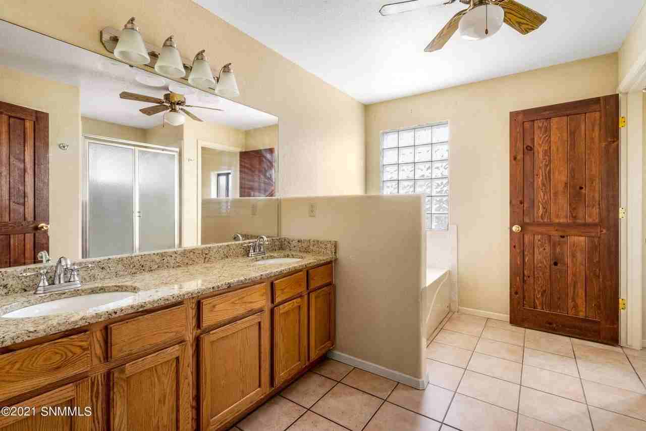 3350 Longview Ln - Photo 6 of 9