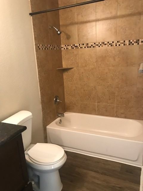 Imperial Manor - Photo 6 of 9