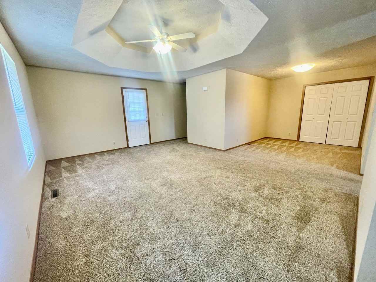 4318 N Penny Ct - Photo 3 of 29