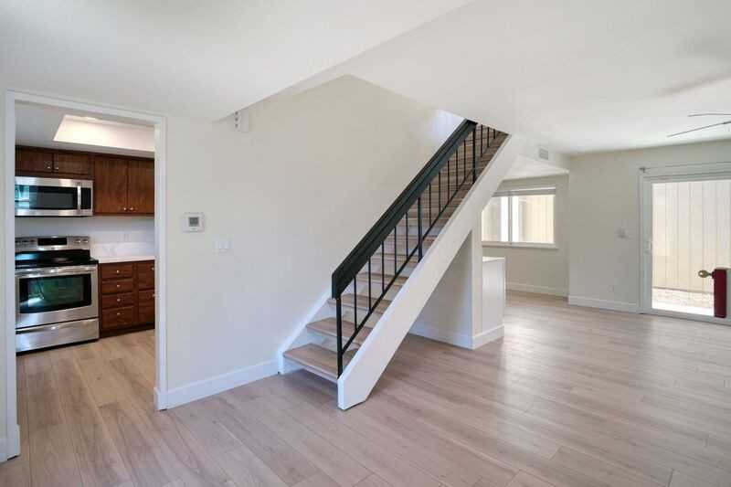 6726 Calvine Rd - Photo 2 of 38