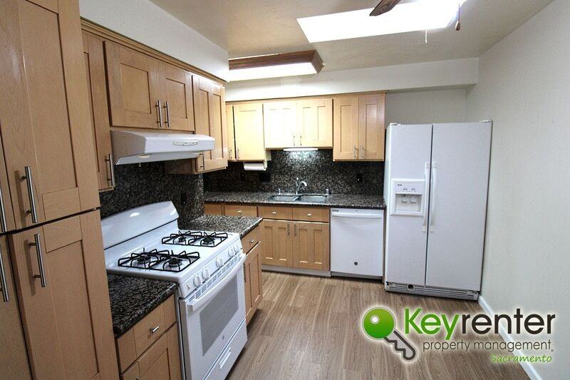 3429 Braeburn St - Photo 4 of 22