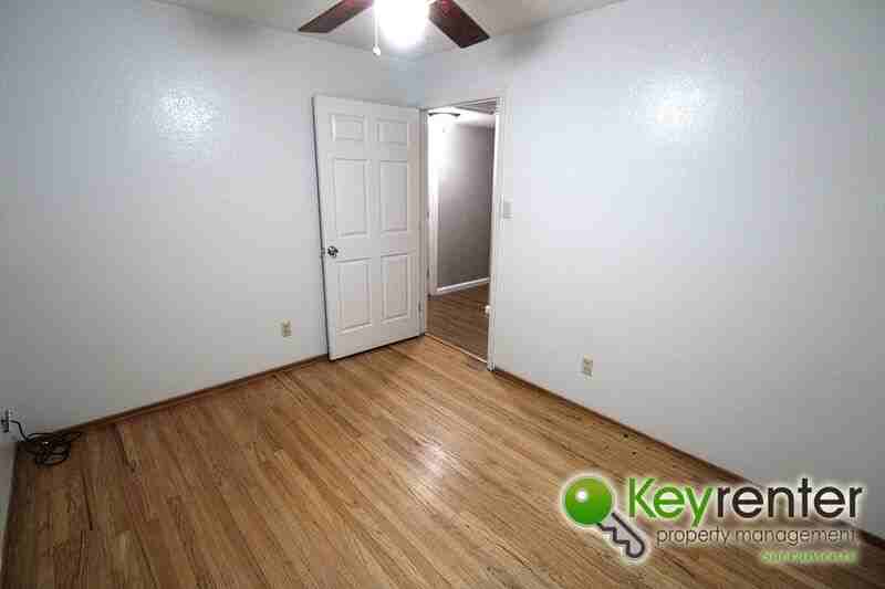 3429 Braeburn St - Photo 7 of 22