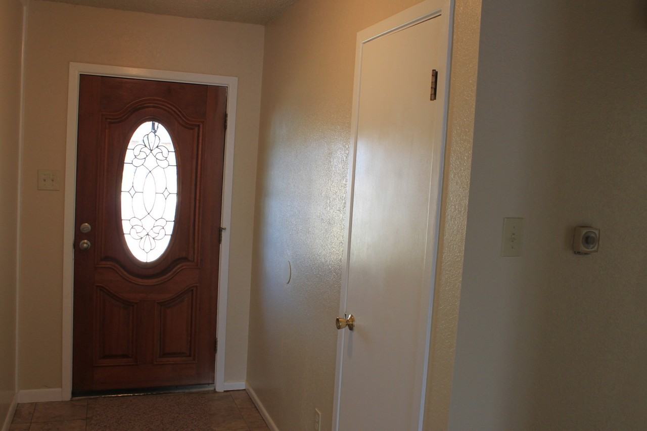 4601 Grinnell St - Photo 2 of 32