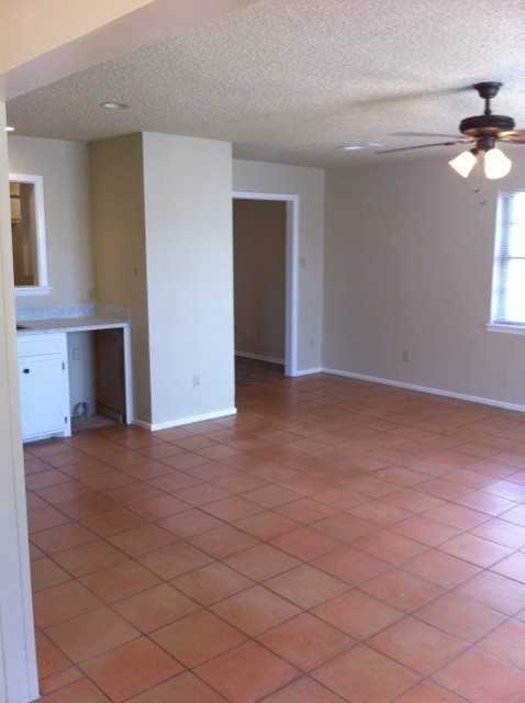 4601 Grinnell St - Photo 6 of 32