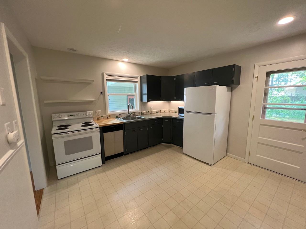 2020 Chippewa St - Photo 6 of 29