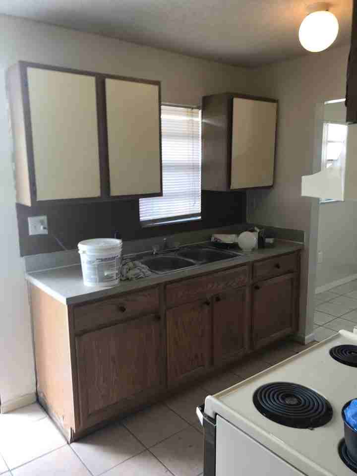 210 Ne 35th Ct - Photo 6 of 11