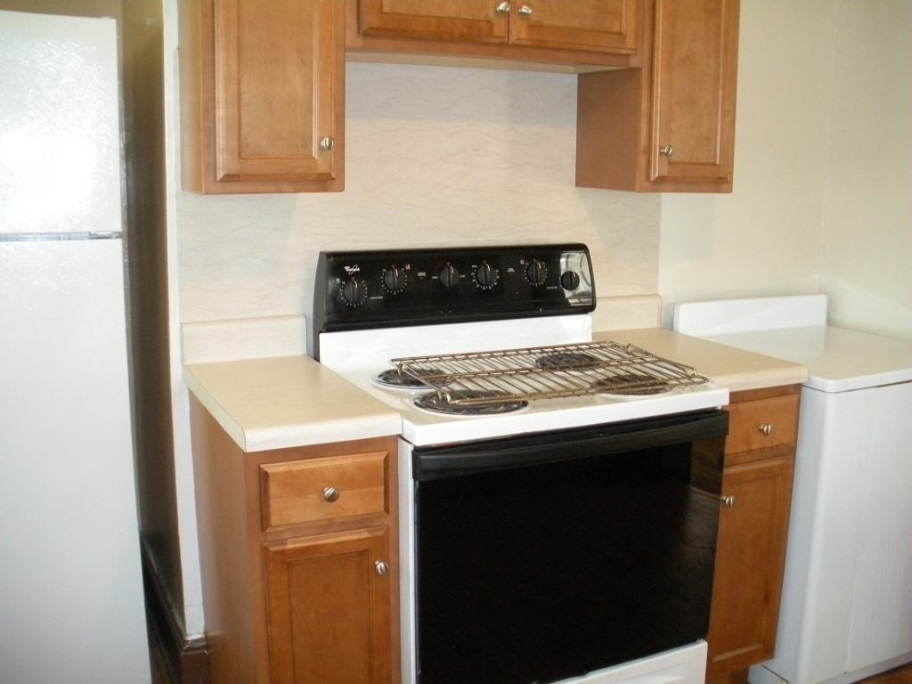 1372 Warpath Dr - Photo 6 of 8