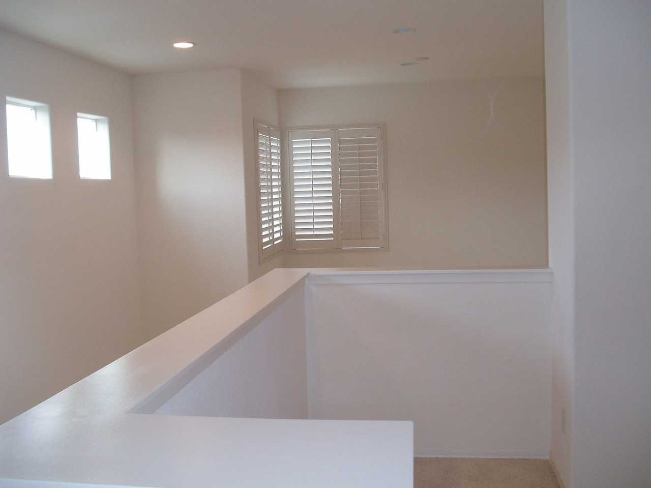 626 W Lisbon Ln - Photo 4 of 6