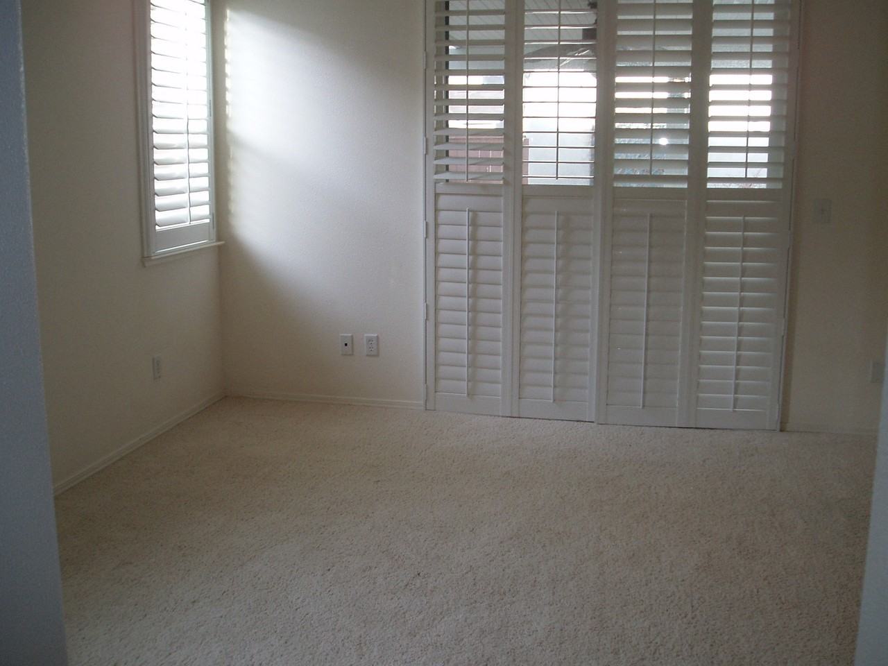 626 W Lisbon Ln - Photo 6 of 6