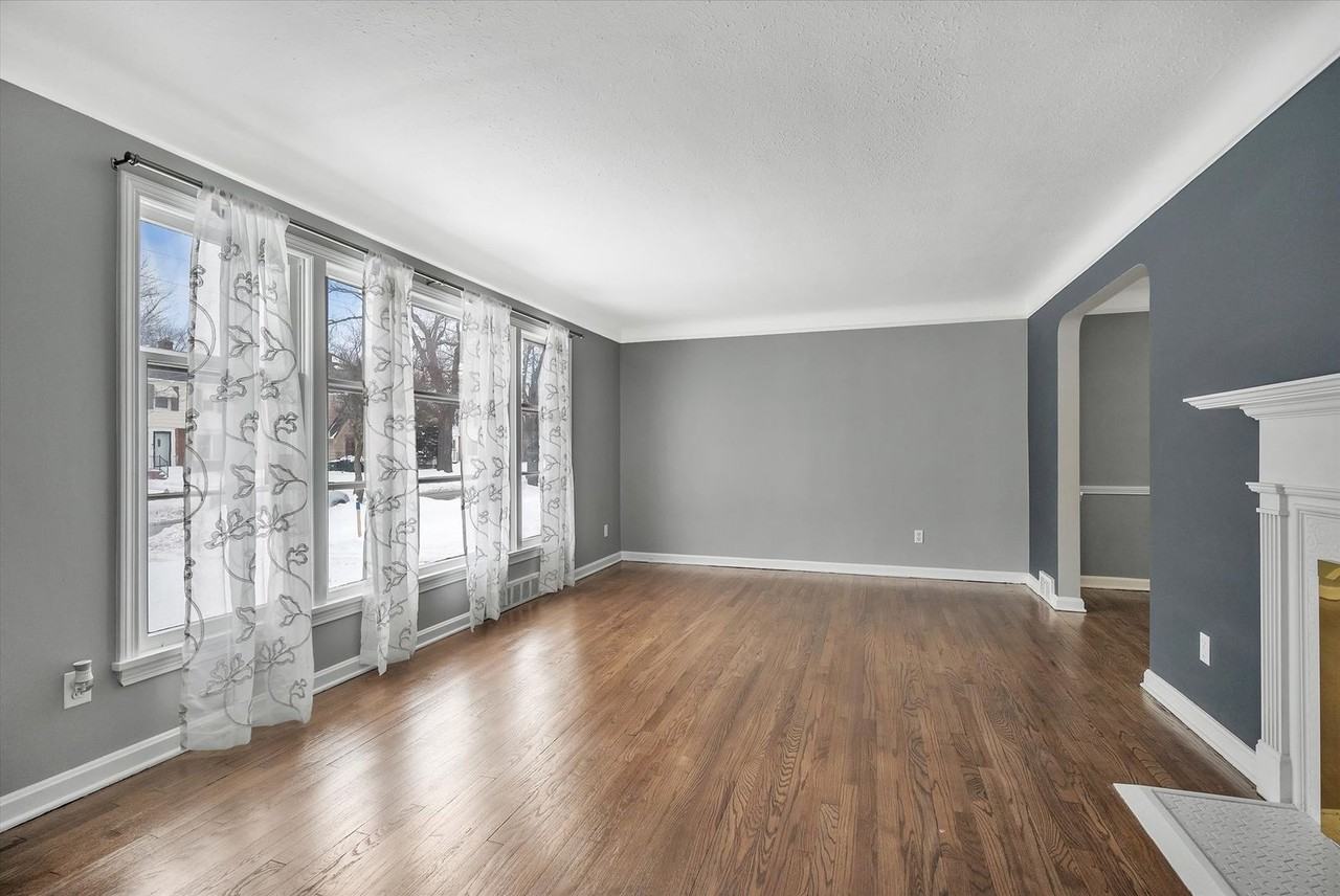 4034 Stilmore Rd - Photo 4 of 29