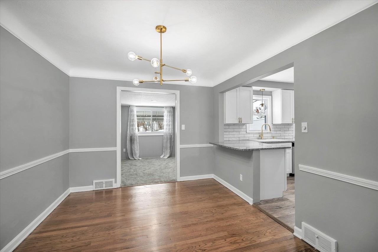 4034 Stilmore Rd - Photo 5 of 29