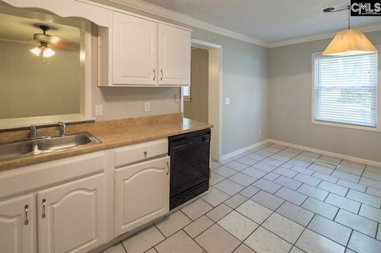 98 Riverview Ct - Photo 6 of 35