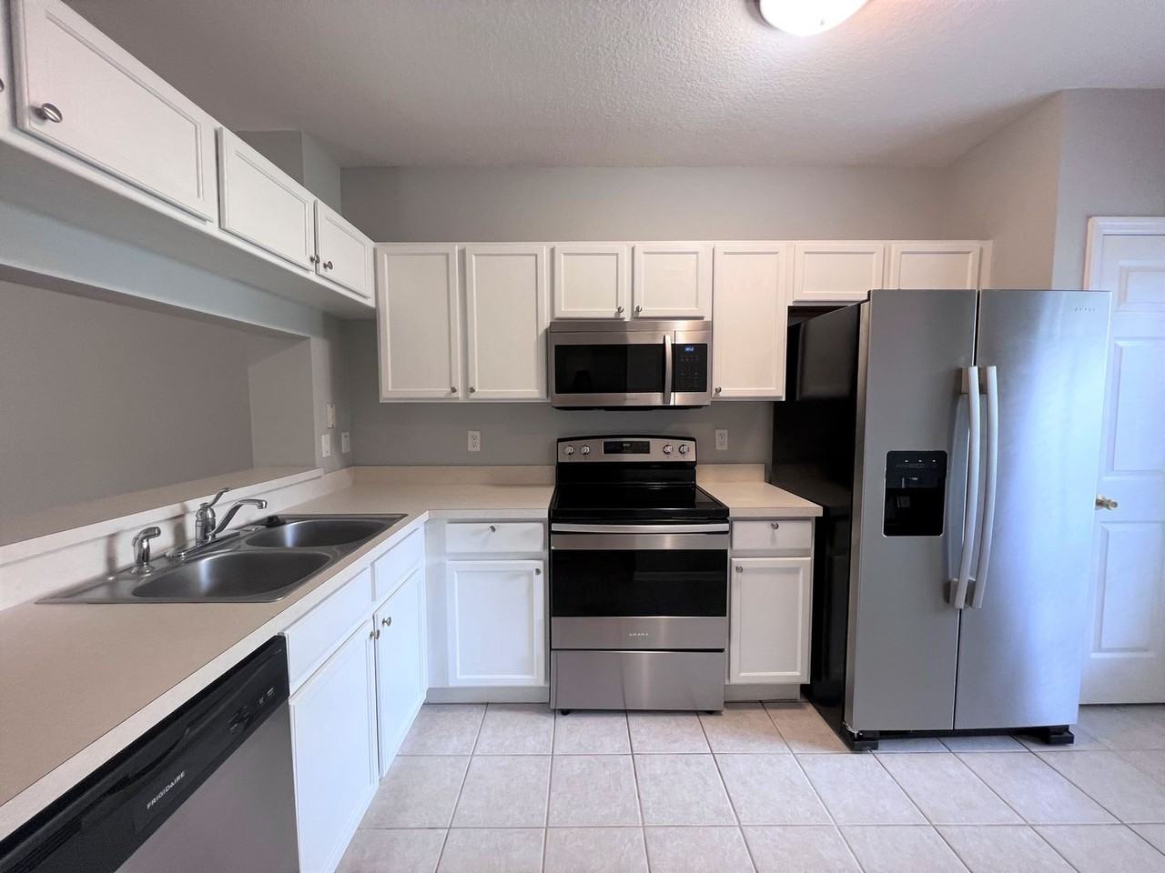 2891 Greenwood Springs Loop - Photo 4 of 25