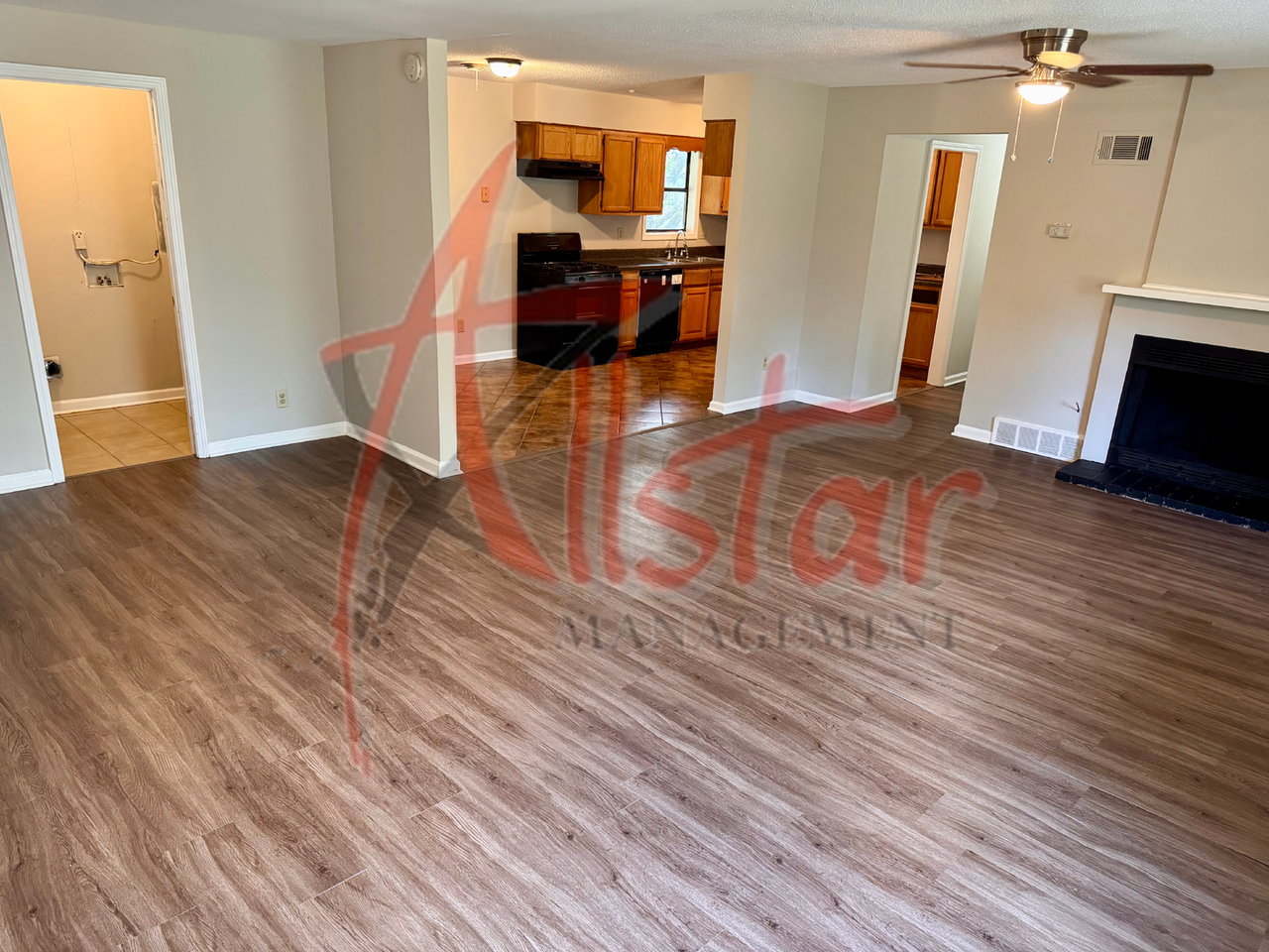 1580 Gilford Cv E - Photo 2 of 15