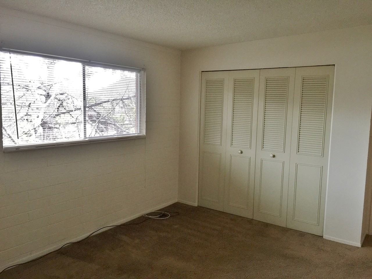 390 Cedar St #18 - Photo 7 of 12