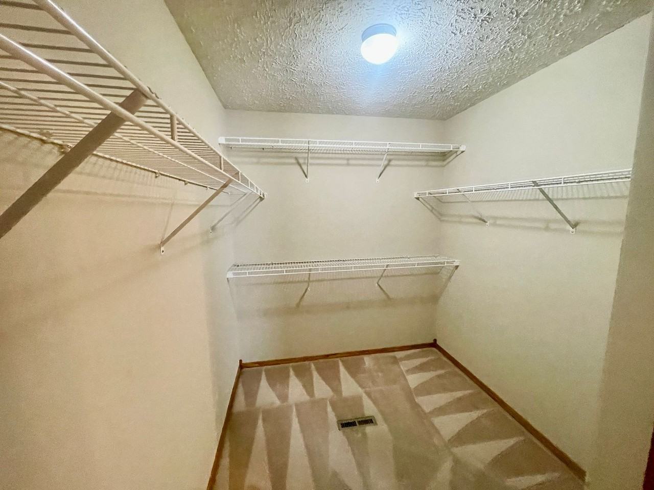 6008 N 8th Ave - Photo 5 of 21