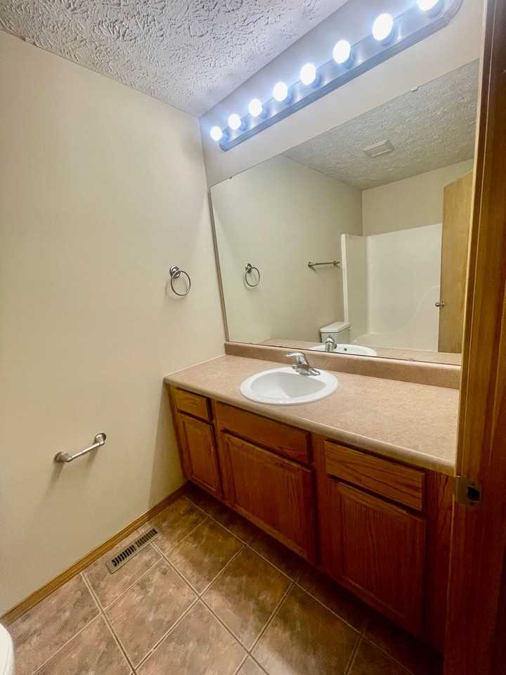 6008 N 8th Ave - Photo 7 of 21