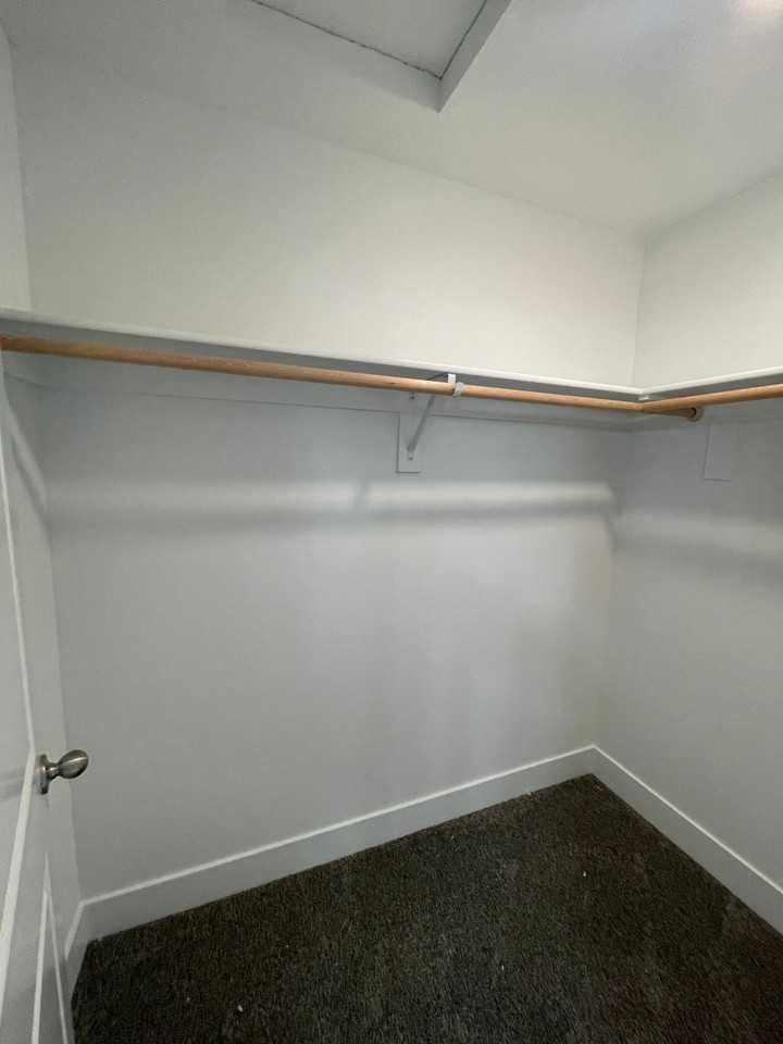 1401 Hardcastle Ave - Photo 2 of 13