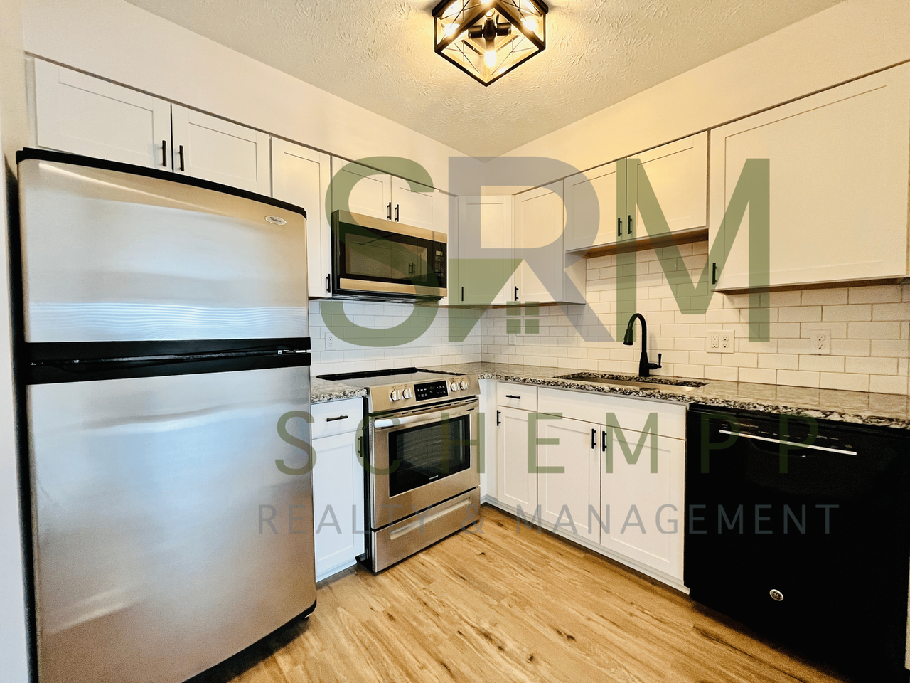 1935 Gardiner Ln - Photo 4 of 24