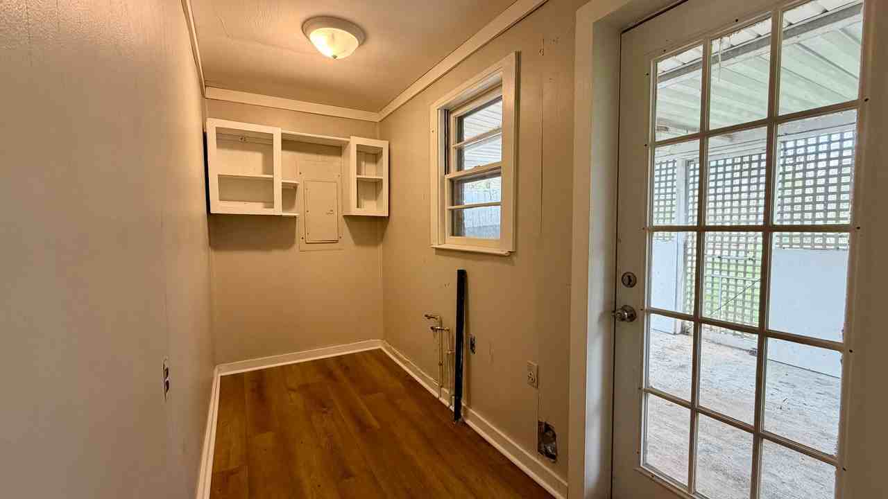 209 Mcfarland Dr - Photo 7 of 14