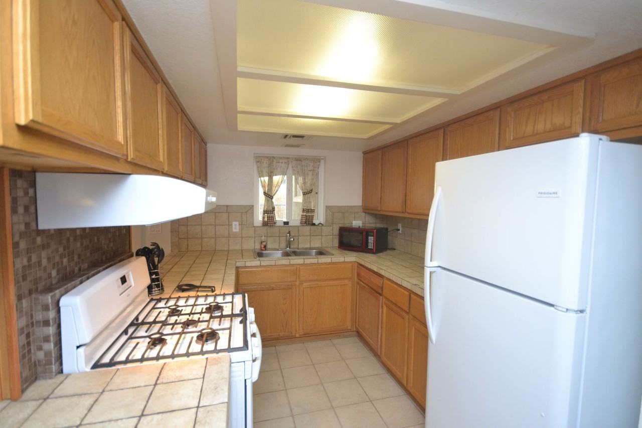 1389 Trane Rd - Photo 6 of 15