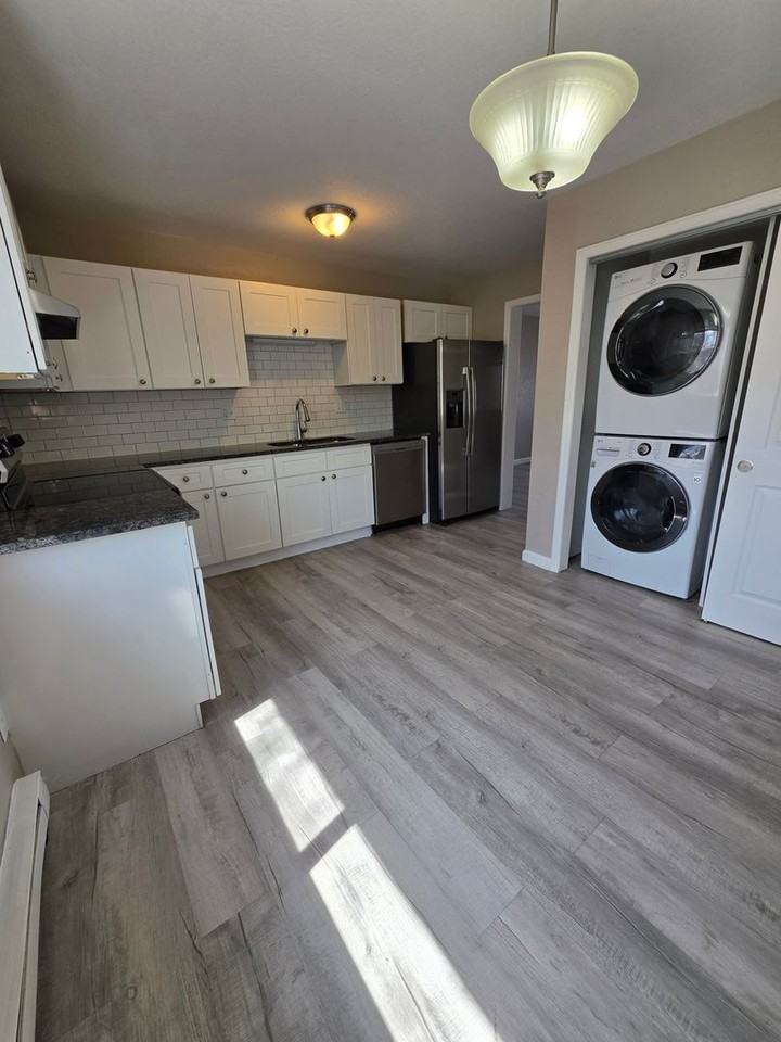 5417 Alcott St - Photo 4 of 10