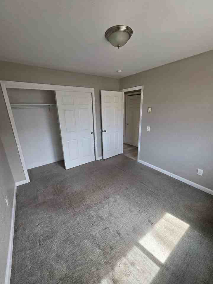 5417 Alcott St - Photo 7 of 10