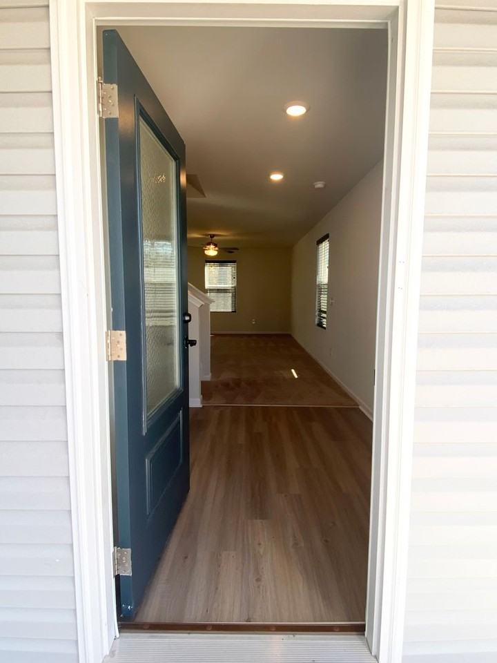 1611 Gate Hill Rd Se - Photo 2 of 35