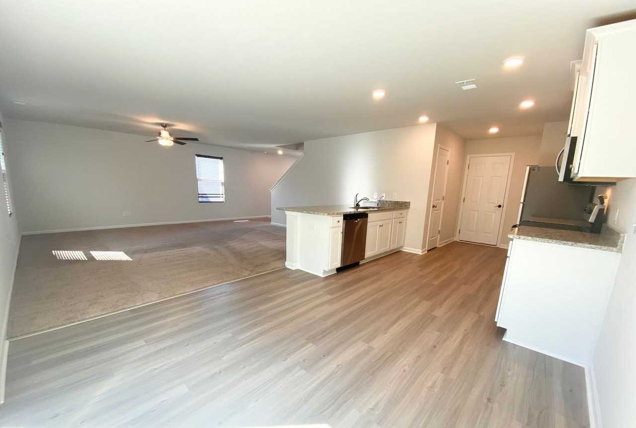 1611 Gate Hill Rd Se - Photo 7 of 35